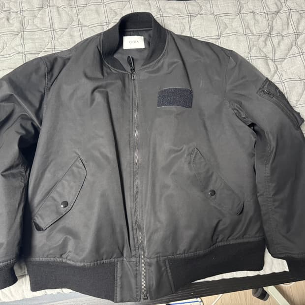 시오타 24fw ma1 블랙 5사이즈