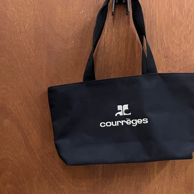 꾸레쥬 로고 쇼퍼백 블랙