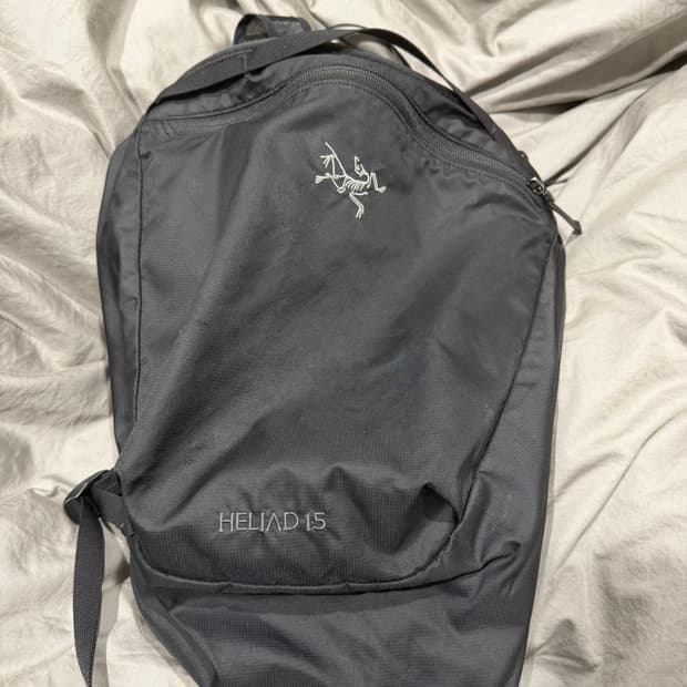 아크테릭스 헬리아드15 백팩 블랙