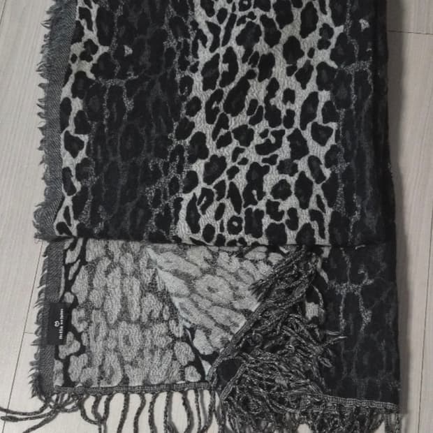 밀라숀 레오파드 머플러