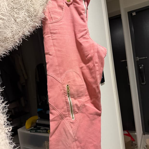 더뮤지엄비지터 코듀로이 골덴 하트 핑크 바지