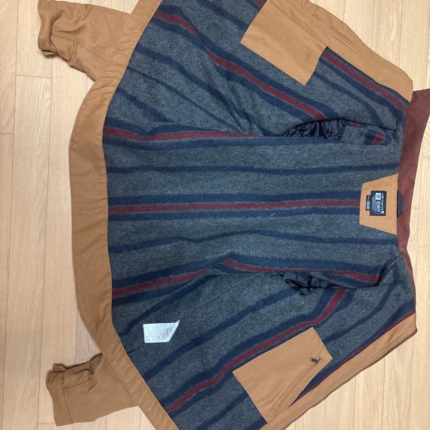 칼하트  디트로이트자켓