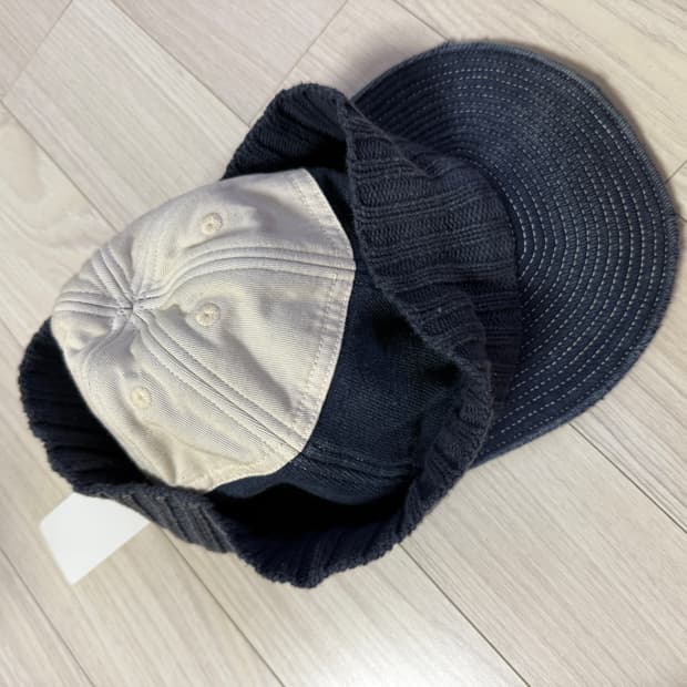 캐피탈 모자