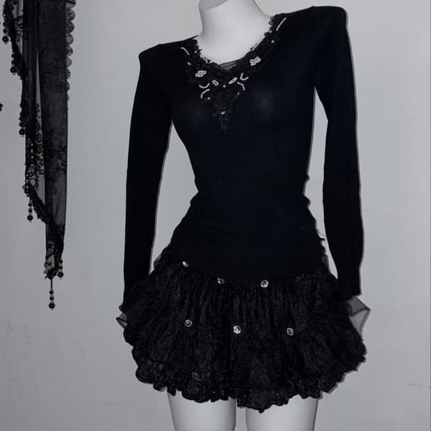 슬림핏 블랙 탑 크로셰 & 비즈 포인트 다크페어리 다크앤젤 고스