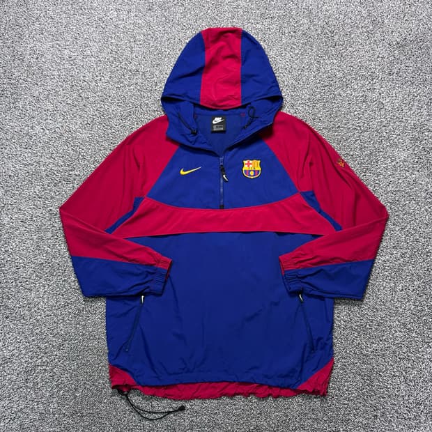Name : 나이키 바르셀로나 오버핏 리이슈 우븐 아노락 바람막이 :)