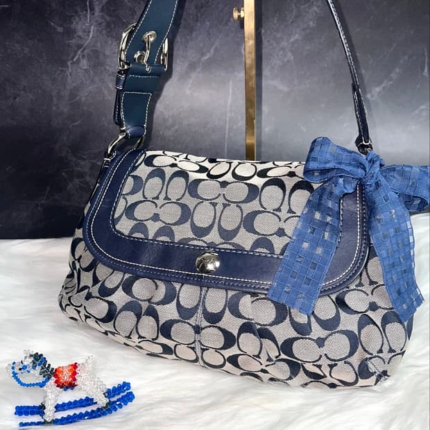 Coach Navy Signature Turnlock Archive