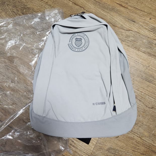 새것)K.SWISS 학생가방 백팩