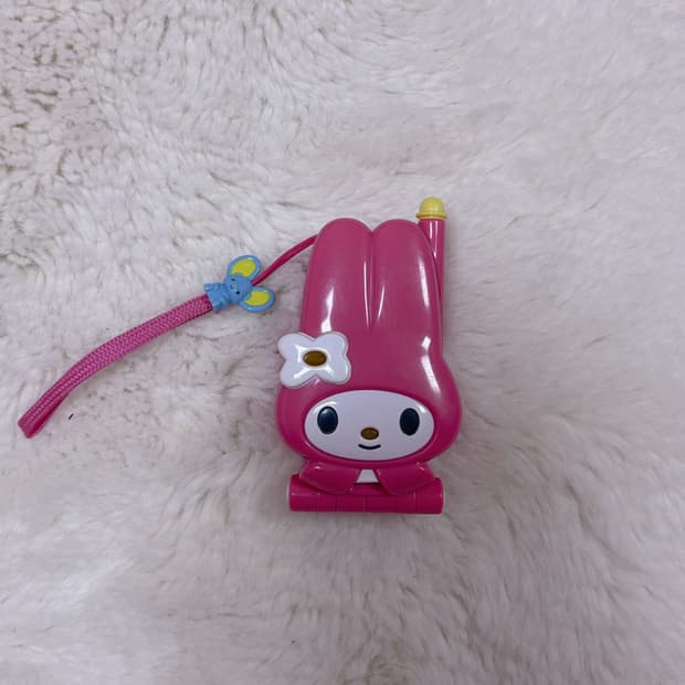 희귀매물/당일배송) 일본판 산리오 마이멜로디 휴대폰 폴더폰 고전완구