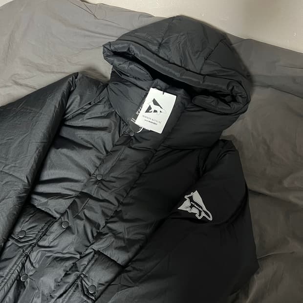 (5) 앤드원더 메종키츠네 콜라보 패딩 블랙 새상품 희귀매물