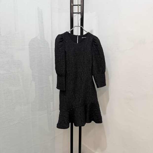 (XXS)자라 zara 자카드원피스 블랙원피스 4740