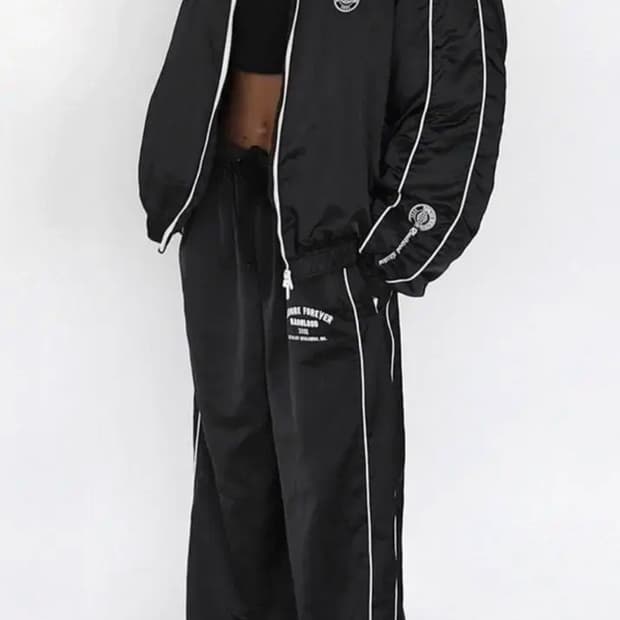 배드블러드 패딩 자켓+ 패딩바지 트레이닝 세트 (네이비)