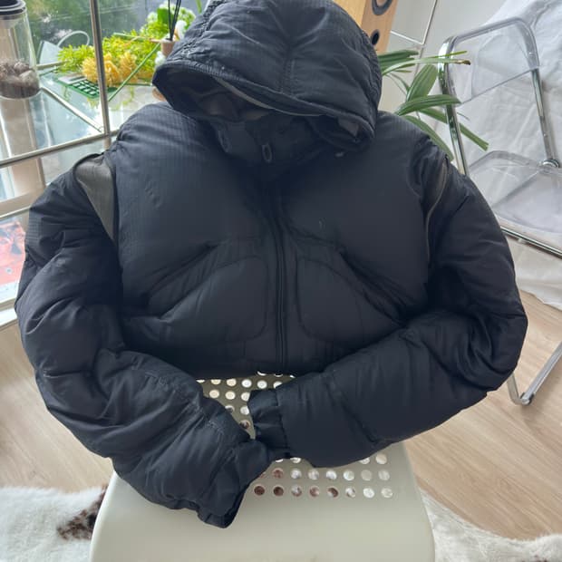 오클리 00s 아카이브 3D 절개패턴 구스다운 패딩