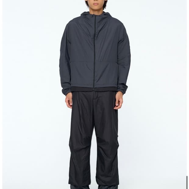 아모멘토 리버서블 후드 점퍼 블랙 M사이즈