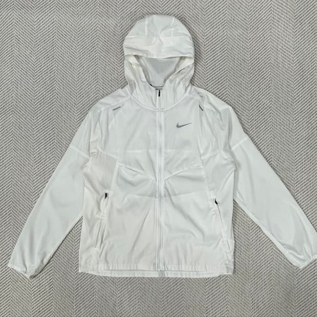 나이키 러닝 PACKABLE 바람막이 후드 자켓 화이트 M