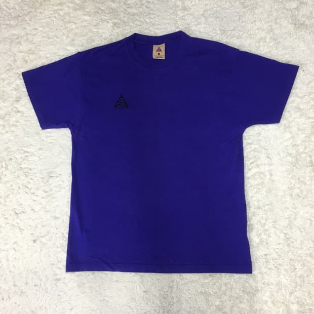 나이키 ACG 반팔티 EE20