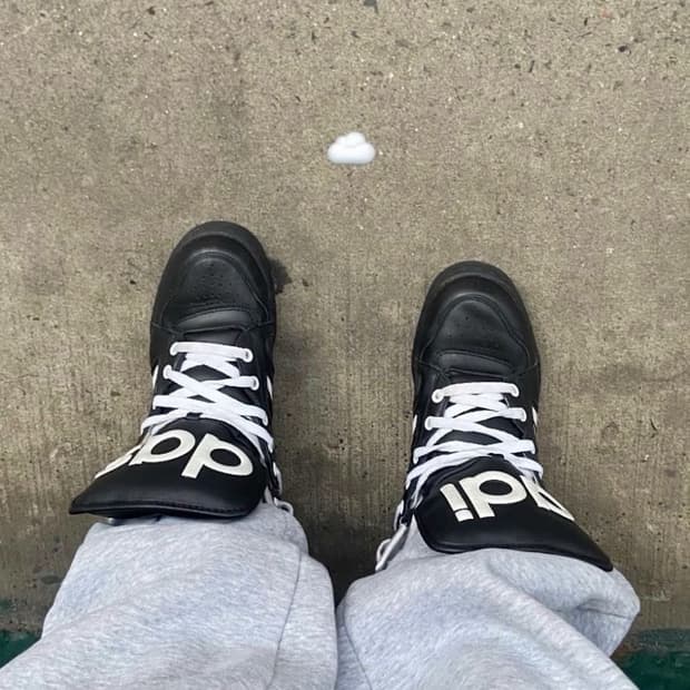 Jeremy scott black / white 구합니다