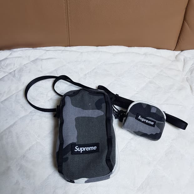 슈프림 카메라백 크로스백 스노우카모 25SS