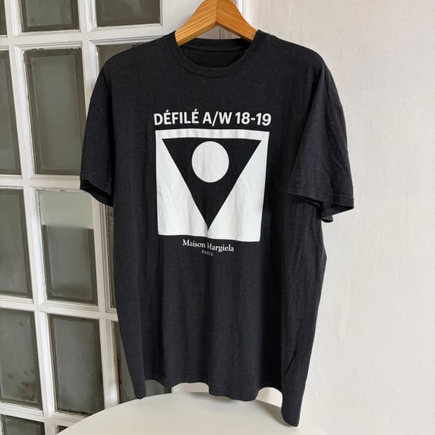DÉFILÉ A/W 18-19  마르지엘라 반팔 티셔츠