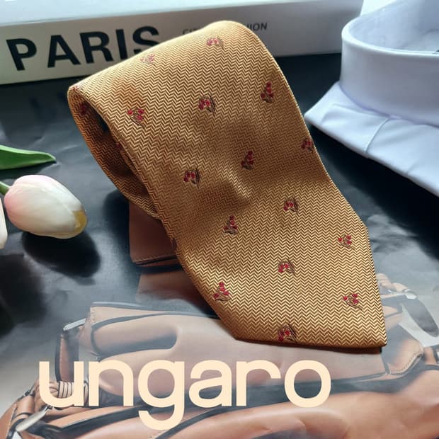 웅가로 실크 옐로우 넥타이 9.5cm A~B등급 A18588
