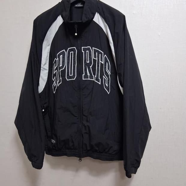 뉴발란스 올드스쿨 바람막이점퍼 가오리루즈핏 남성zM여성77까지
