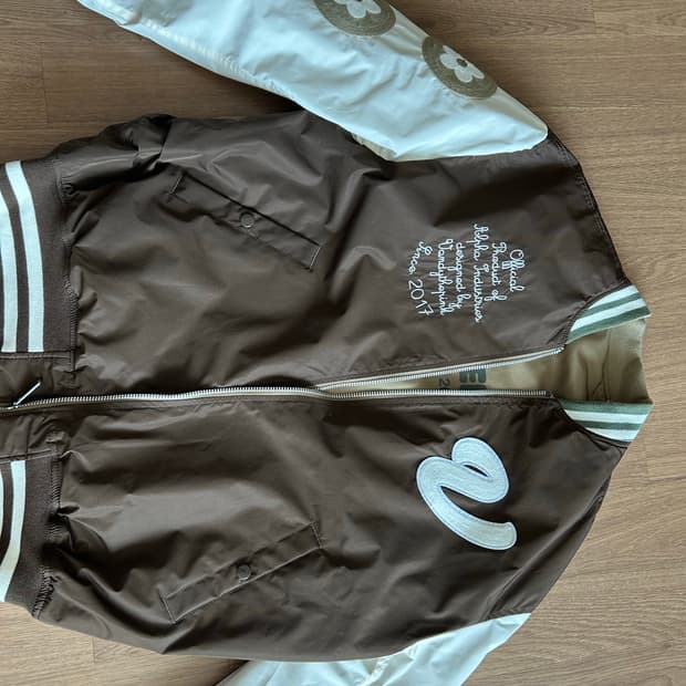 Vandy The Pink x Alpha Industries Bomber