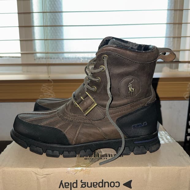 폴로 랄프로렌 브라운 스웨이드 처카 부츠(250-255)