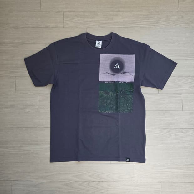 나이키 ACG 자수 반팔티