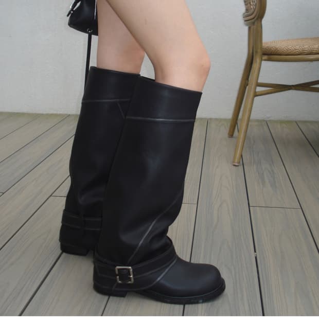 아워캐비넷 round vintage boots