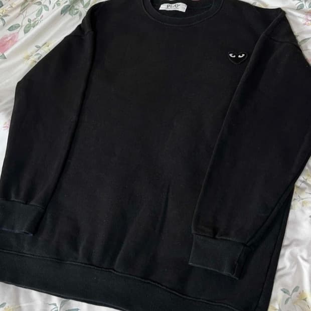 꼼데가르송 맨투맨 블랙