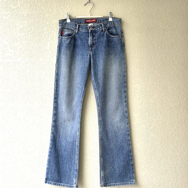 90s 게스 로우라이즈 부츠컷 데님