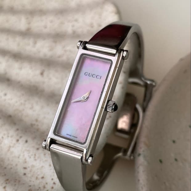 Gucci 구찌 1500L 자개 쉘 다이얼 뱅글 워치