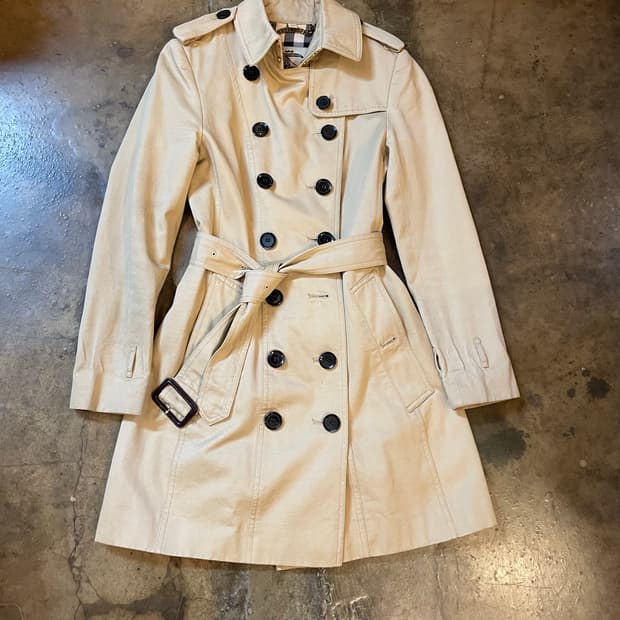 버버리 런던 트렌치 코트