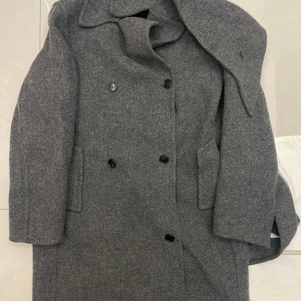 렉토 24FW 쿠세 코트