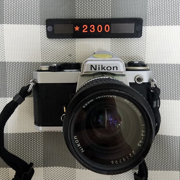 니콘 FE 실버바디 35-70 줌렌즈  필름카메라