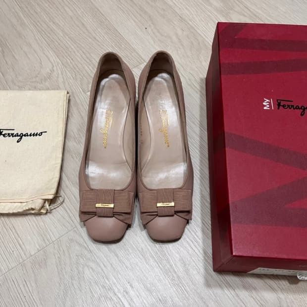 My Ferragamo 마이 페라가모 My Muse_핑크 리본 미들힐 슈