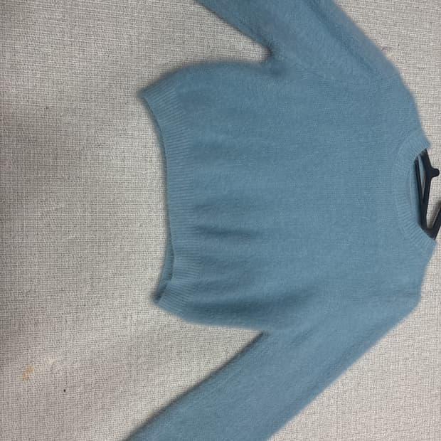 하늘색 크롭 니트