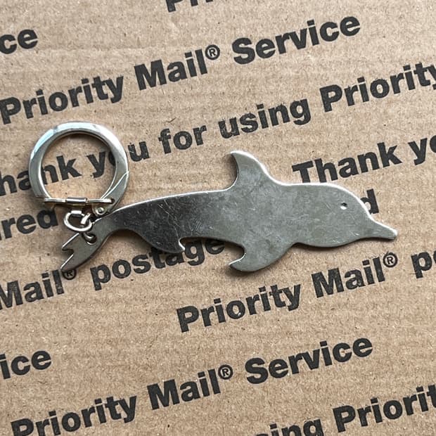 90s vtg Dolphin Metal Keyring