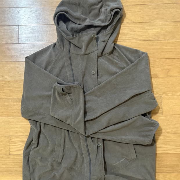 산산기어 버튼 플리스 재킷 브라운