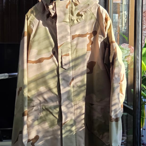 미군 ECWCS 1세대 고어텍스 파카 데저트 카모 XL/R 사이즈