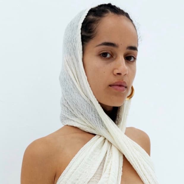 구해요 gabi 스카프 Raw컬러