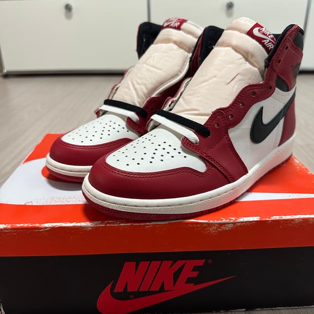 [275] 조던 1 레트로 하이 OG 시카고 2022
