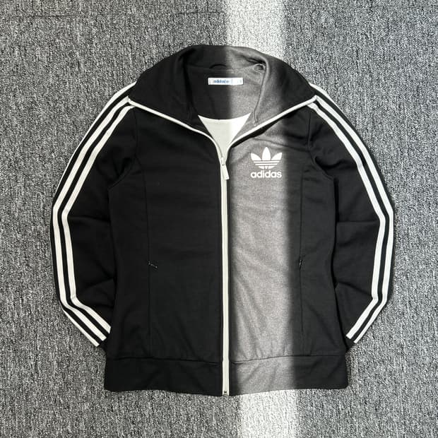 아디다스 유로파 하트 트랙탑 져지