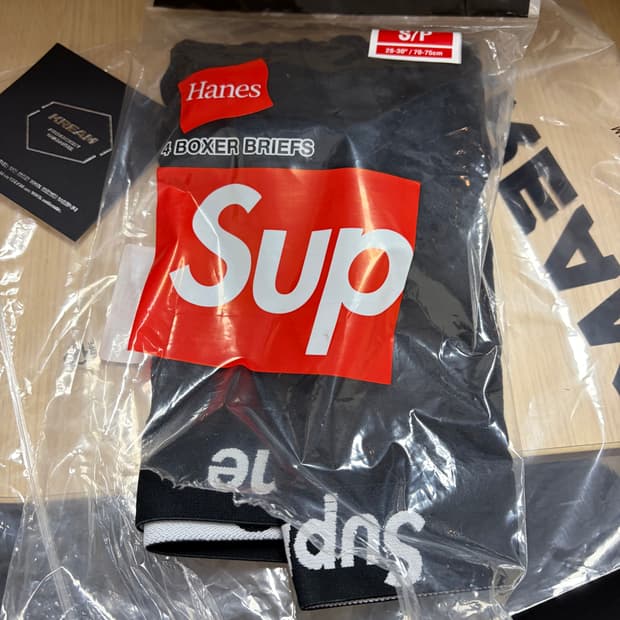 새상품) 슈프림x헤인즈 박서브리프 드로즈 s