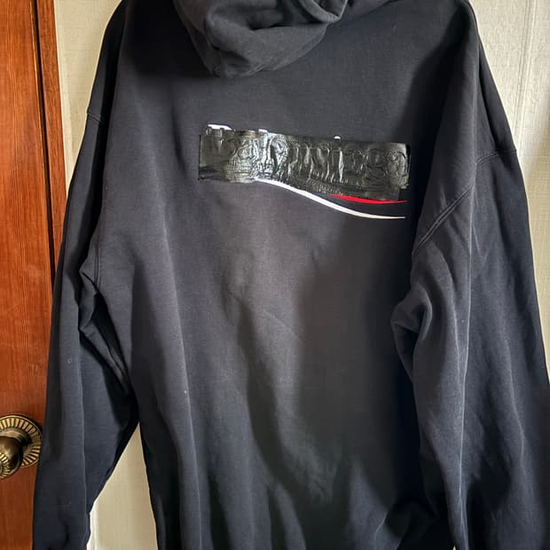 발렌시아가 웨이브 로고 개퍼 후드 