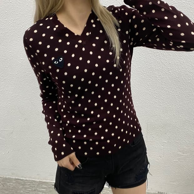 꼼데가르송 도트 하트와펜 버건디 브이니트 S