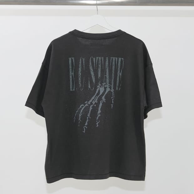 BACK SKULL HAND T-SHIRT
