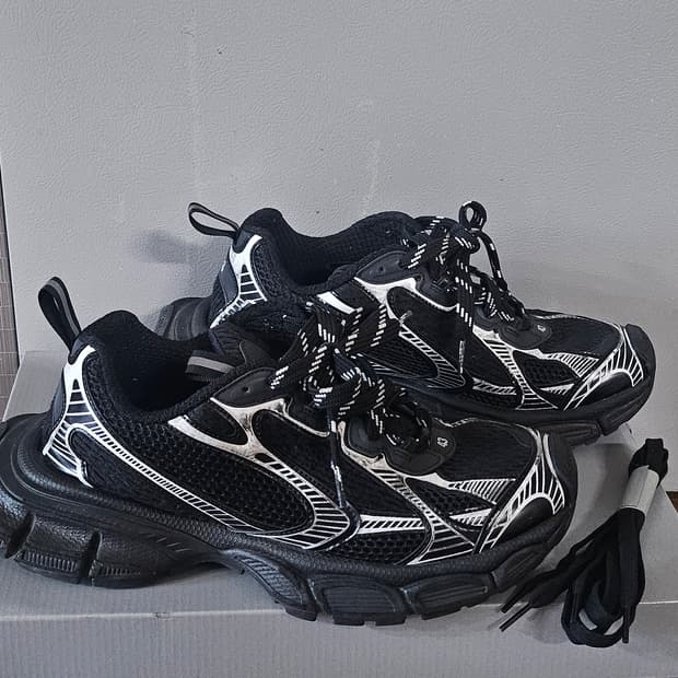 발렌시아가 3xl 43사이즈