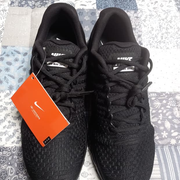 나이키 에어맥스 2017  블랙  새상품  270