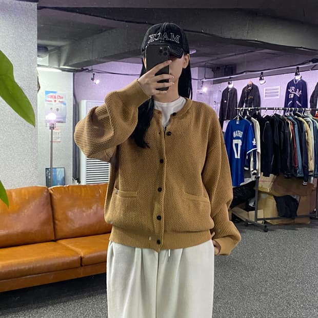 엘무드 카라 리드 U넥 가디건 B3062