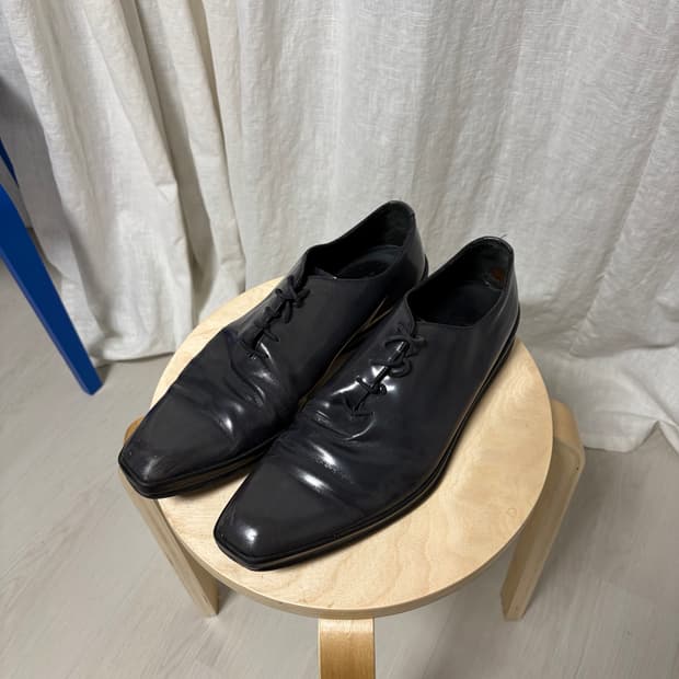 Prada whole cut 더비